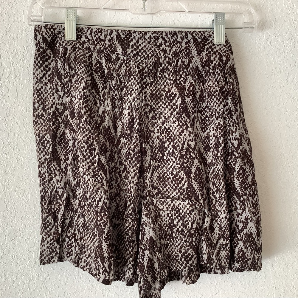 NWOT Shorts Anthropologie bl^nk London Shorts, size medium